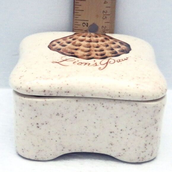 Ceramic Trinket Dish w/ Lid Beige w/ Shell, Coastal Decor Trinket Box for Gift - Picture 5 of 6